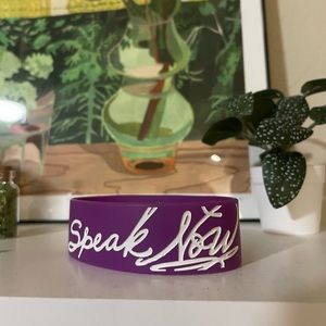Taylor Swift Speak Now wristband